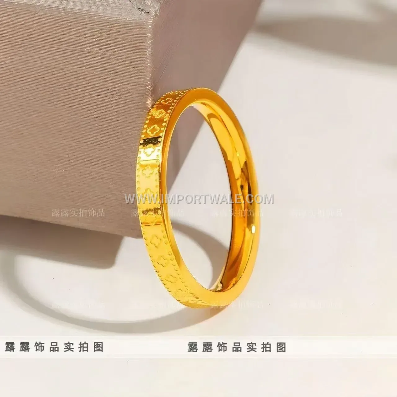 Slender Gold Tone Etched Kaleidoscope Stainless Steel Ring