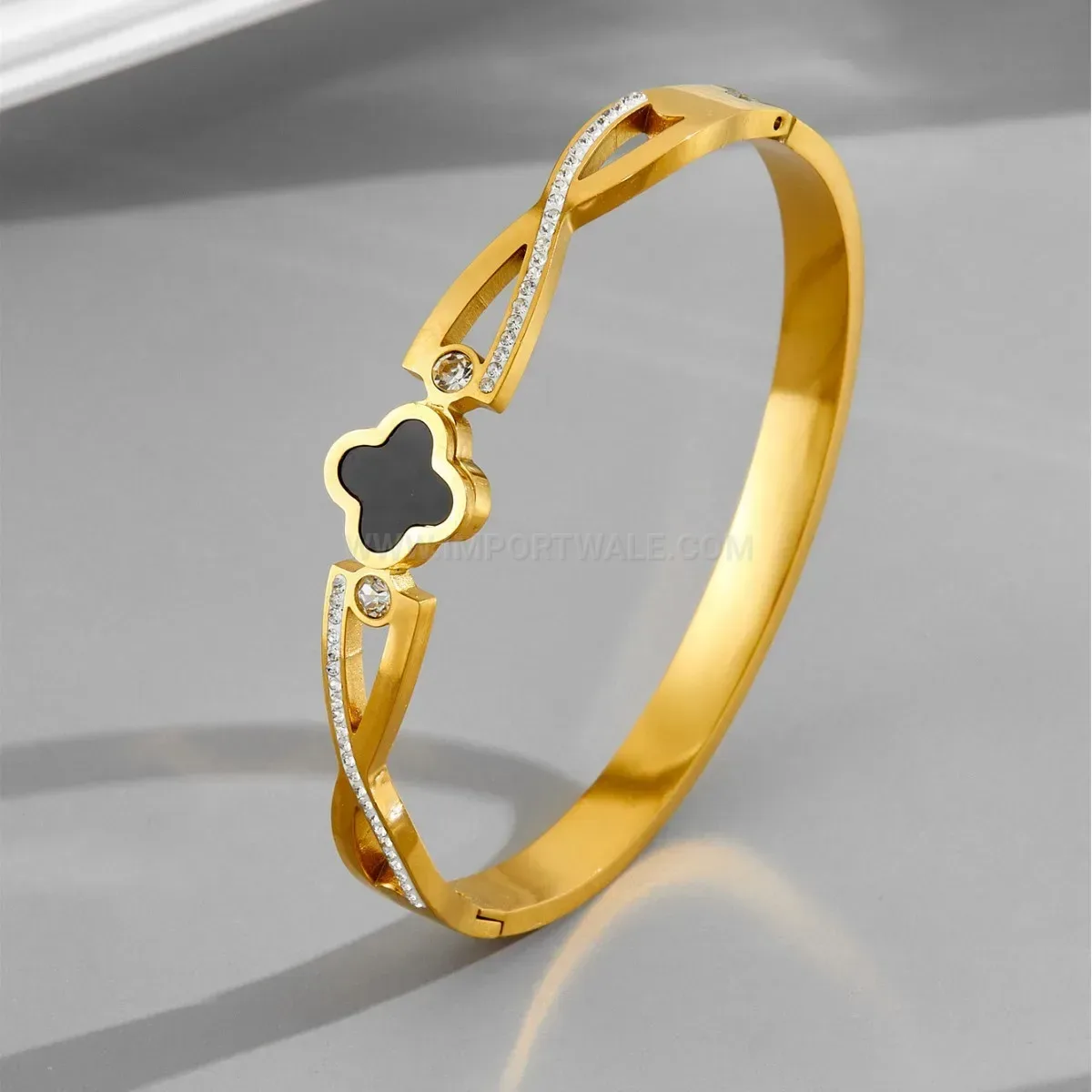 Pave Crystal Four Leaf Clover Titanium Steel Bangle