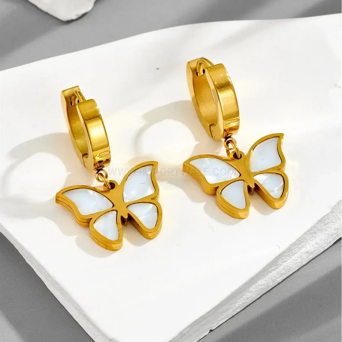 Classic Titanium Steel White Shell Butterfly Jewelry Collection
