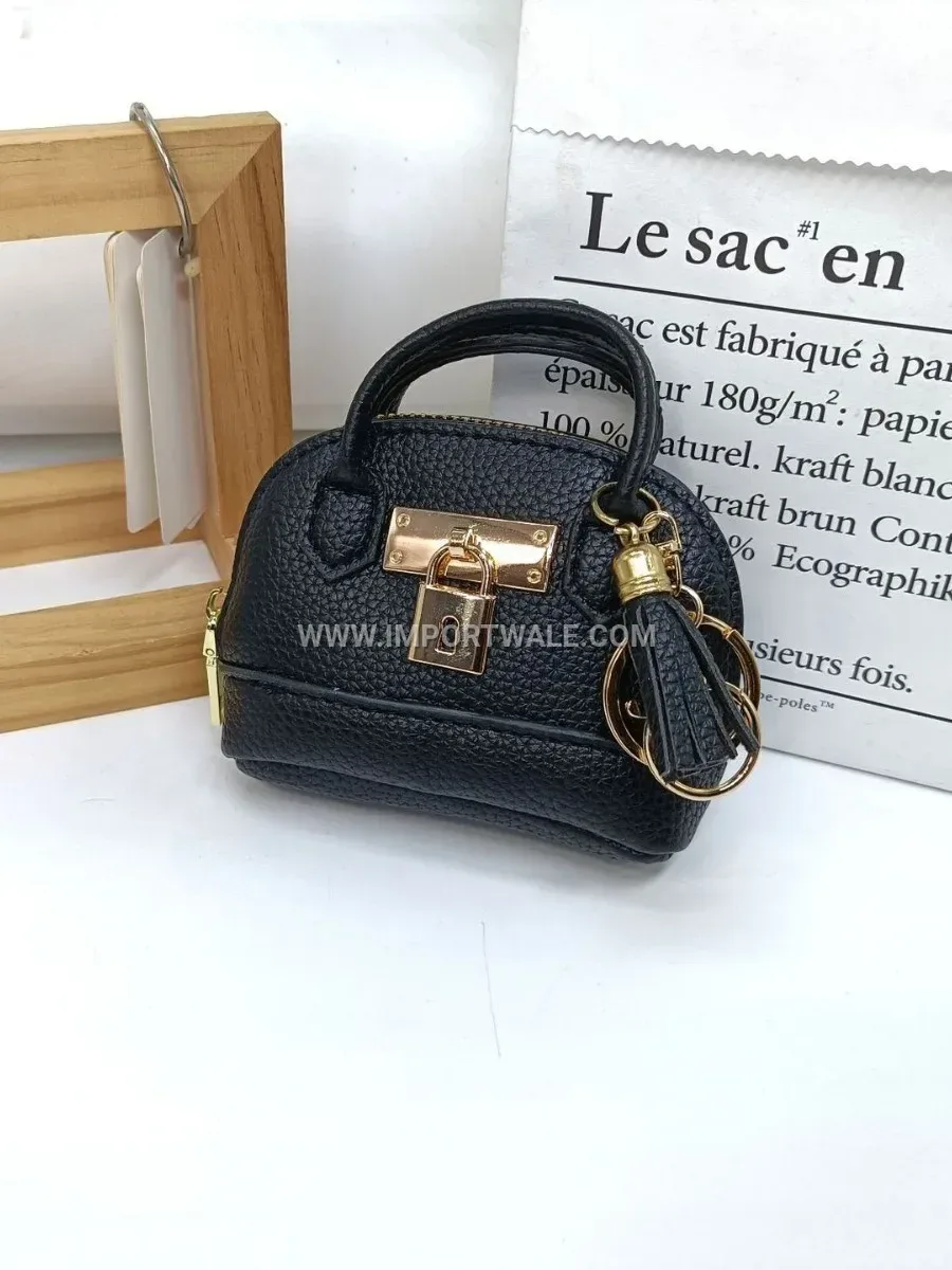 Litchi Grain Shell Shaped Crossbody Handbag with Charm