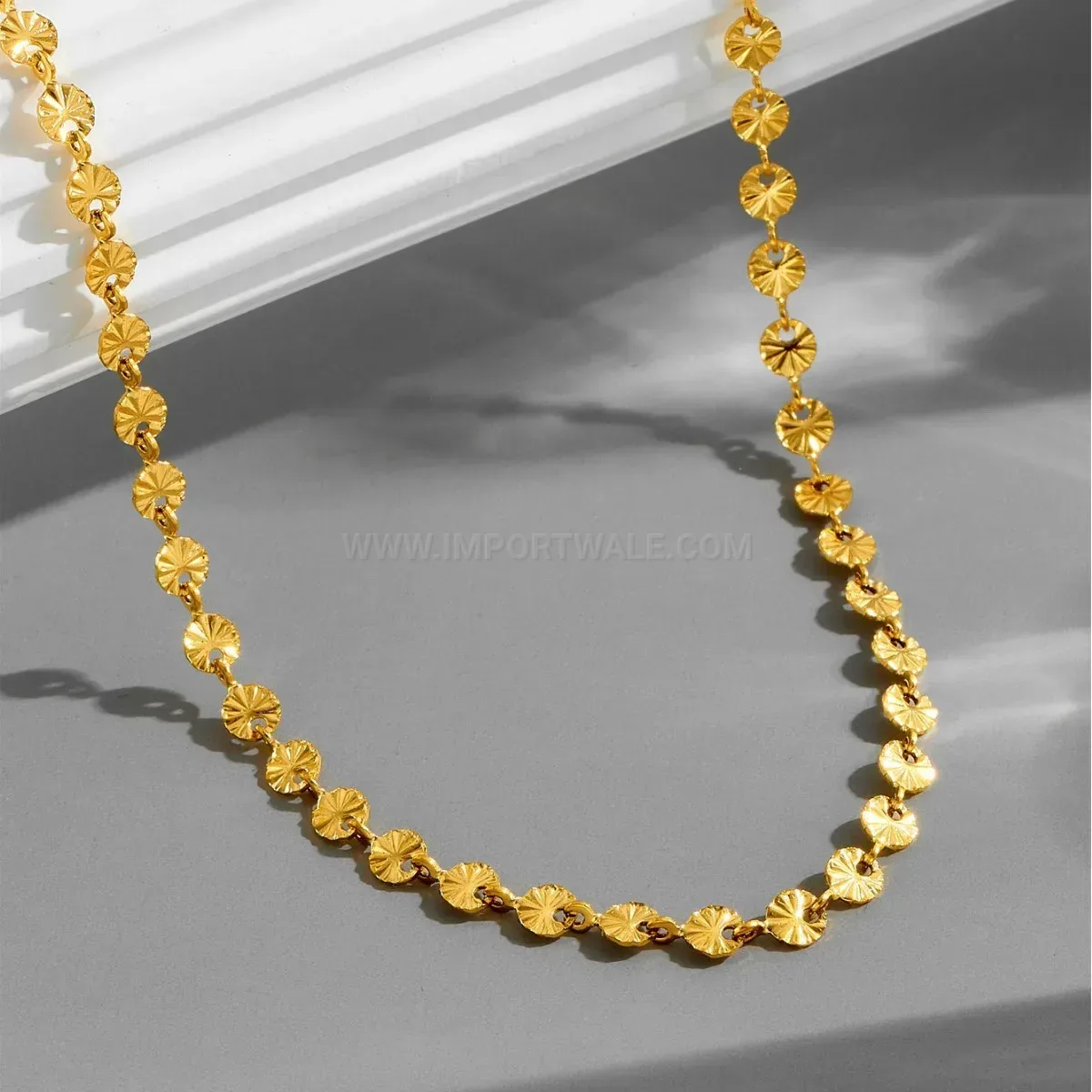 Textured Petal Disc Stainless Steel Link Bracelet