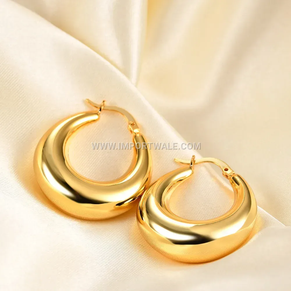 Hollow Geometric Metallic Stud Earrings