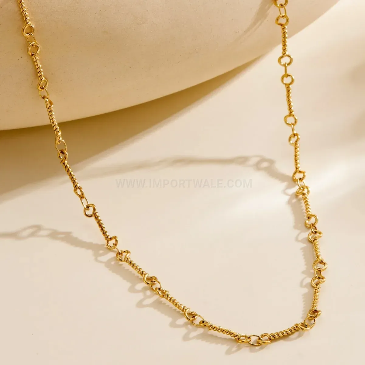 Designer Gold Plated Stainless Steel Interlocking Double Ring Chain Necklace