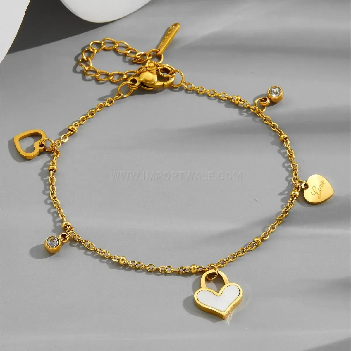 Gold Titanium Steel Shell Heart Charm Bracelet With Rhinestones