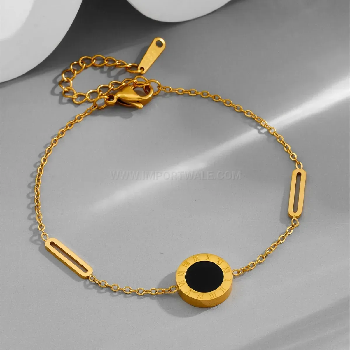 Bold Double Sided Four Leaf Clover Titanium Steel Bangle