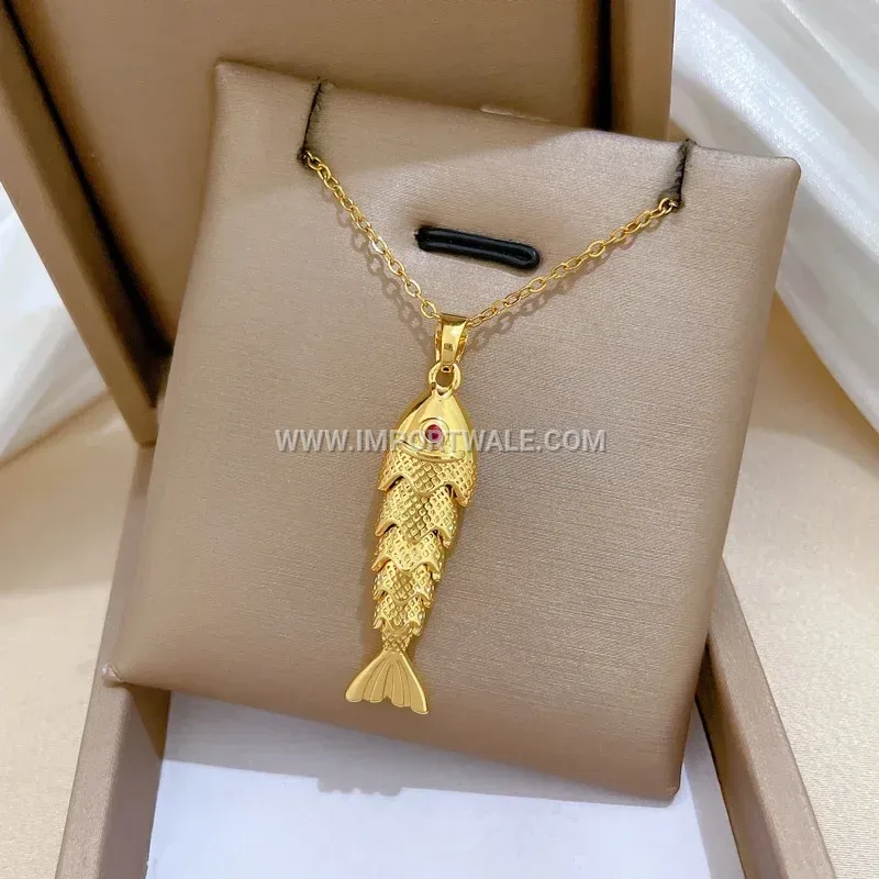 Vintage 18K Gold Plated Stainless Steel Goldfish Pendant Zircon Necklace