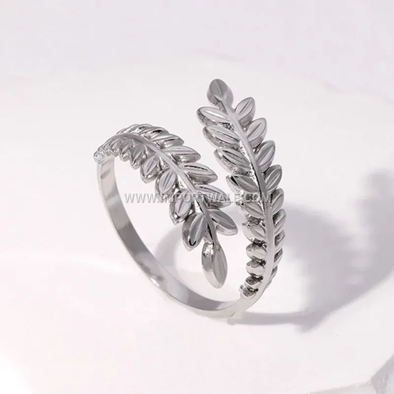 Adjustable Stainless Steel Maple Leaf Stamped Open Ring