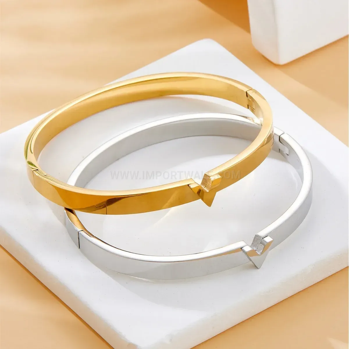 Sleek V Accent Smooth Titanium Steel Bangle