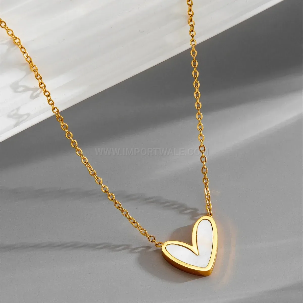 Stylish White Shell Heart Pendant Titanium Steel Layered Collar Necklace