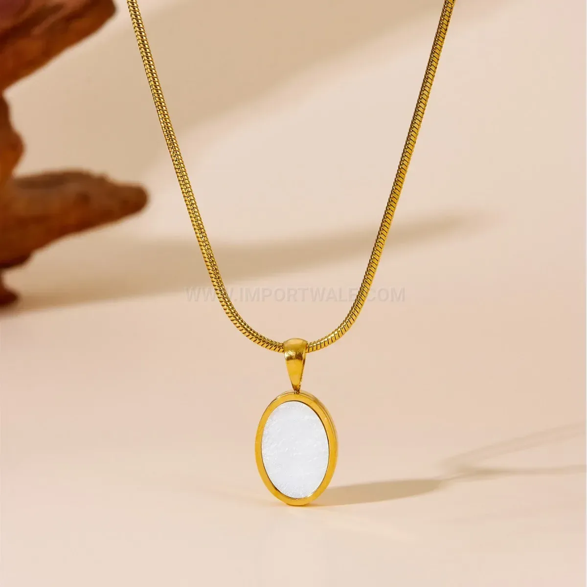 Designer Stainless Steel Oval Shell Pendant Clavicle Chain Necklace