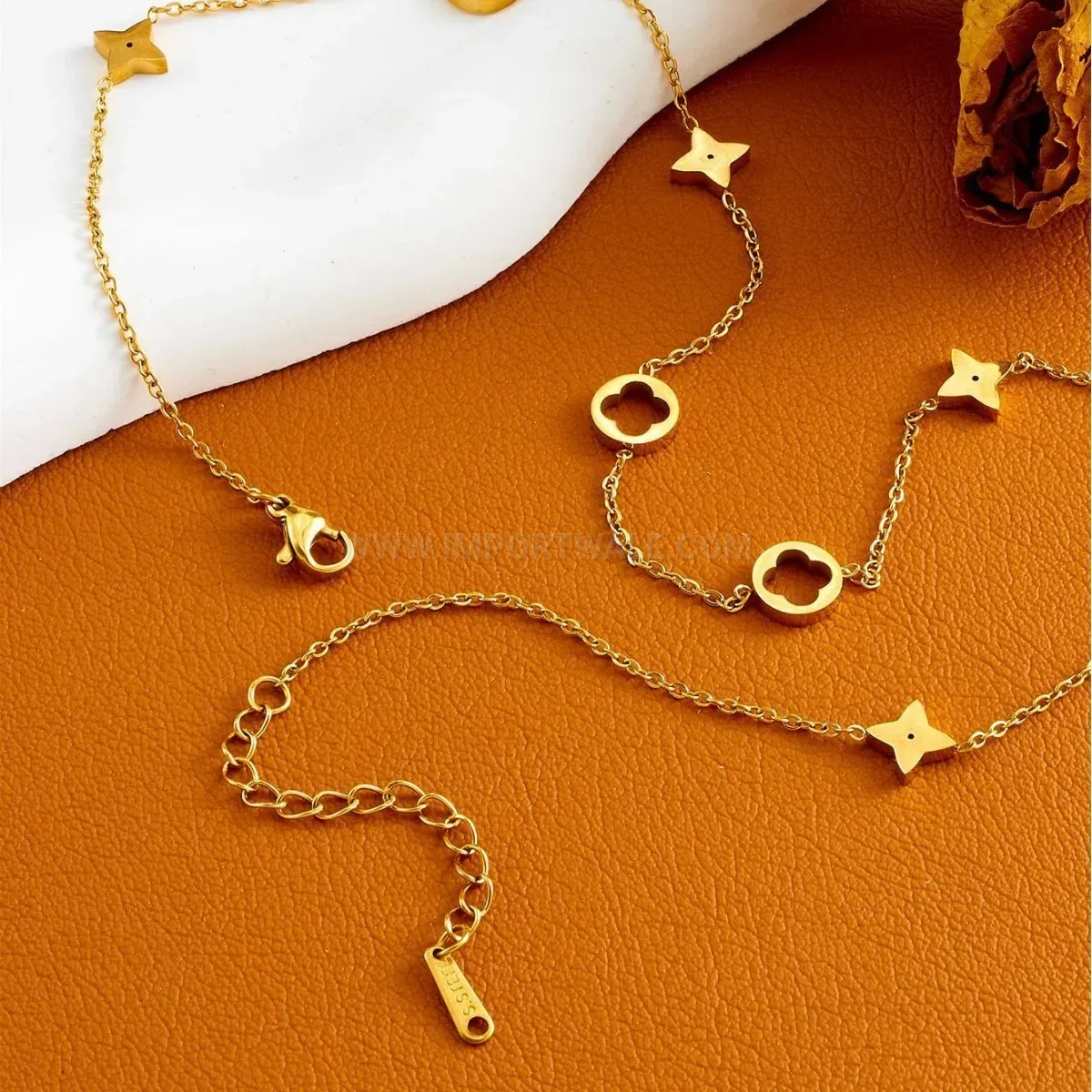 Stylish Openwork Four-Leaf Clover Titanium Steel Necklace