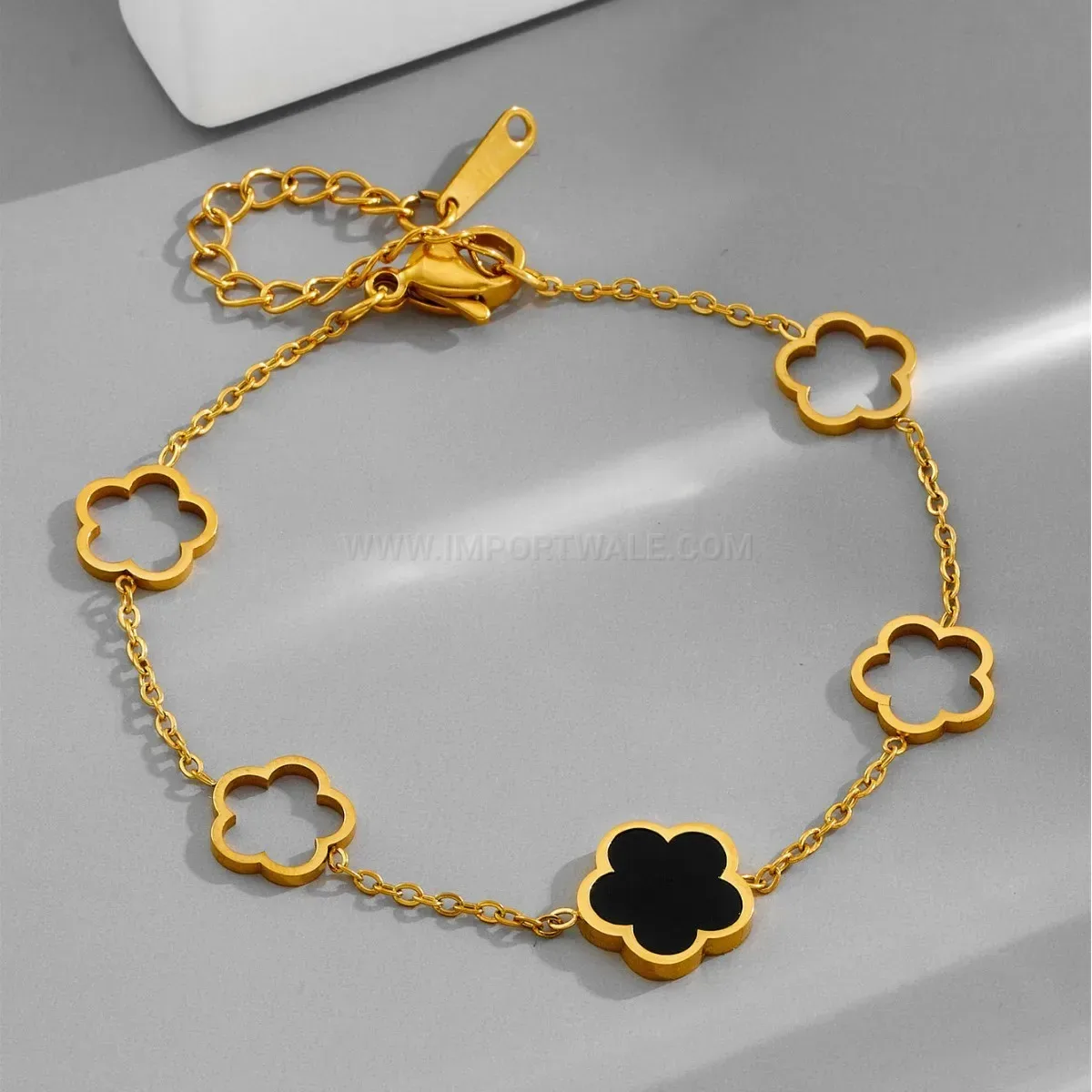 Premium Titanium Steel Five Leaf Clover Floral Jewelry Set