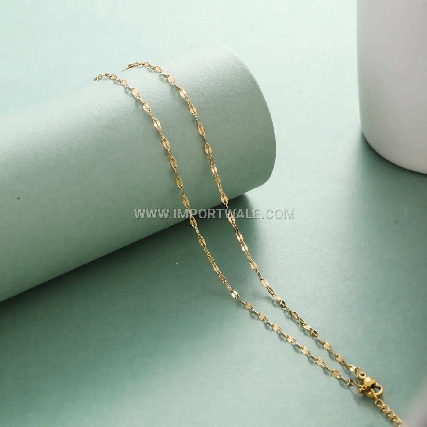 18K Gold Plated Stainless Steel Minimalist Lip Chain Necklace