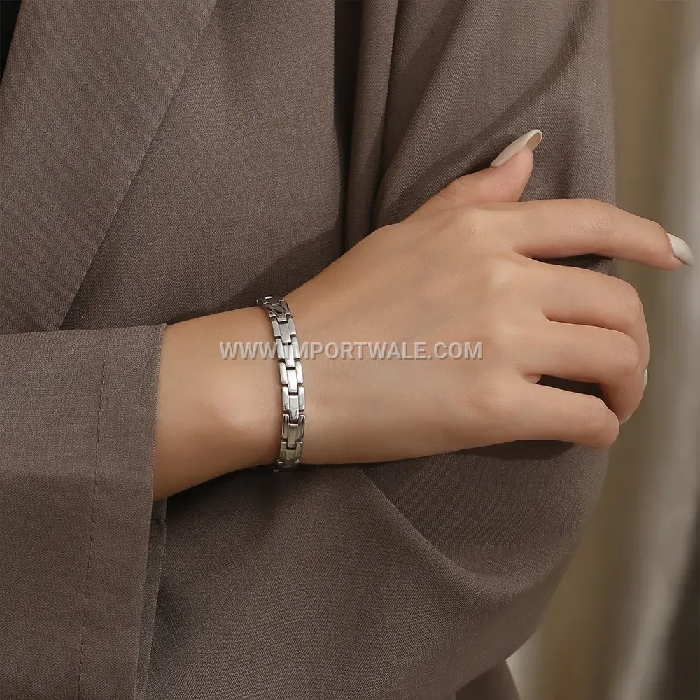 Wide Striped Geometric Titanium Steel Chain Bracelet for Women