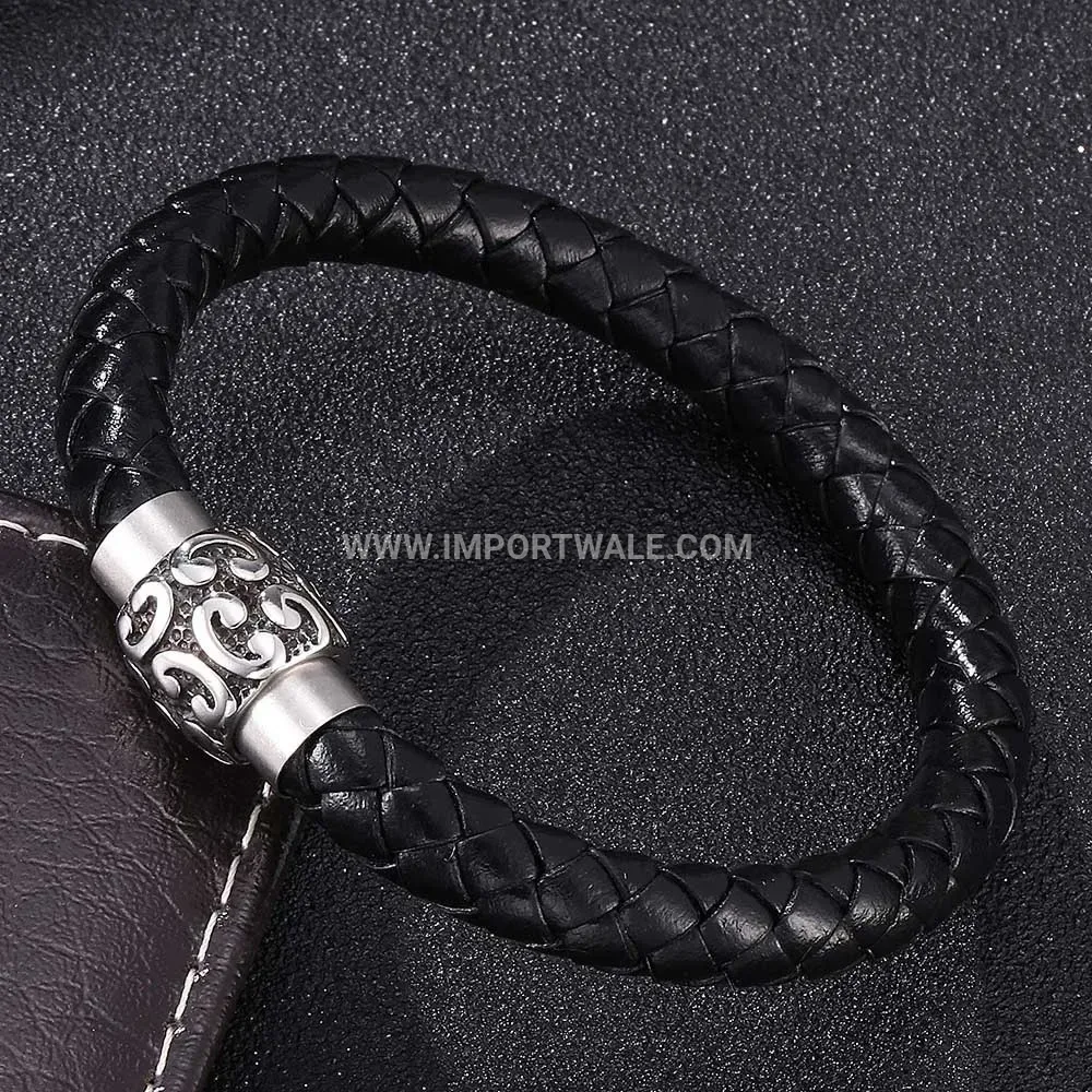 Single Strand Leather Bracelet with Engraved Totem Magnetic Clasp