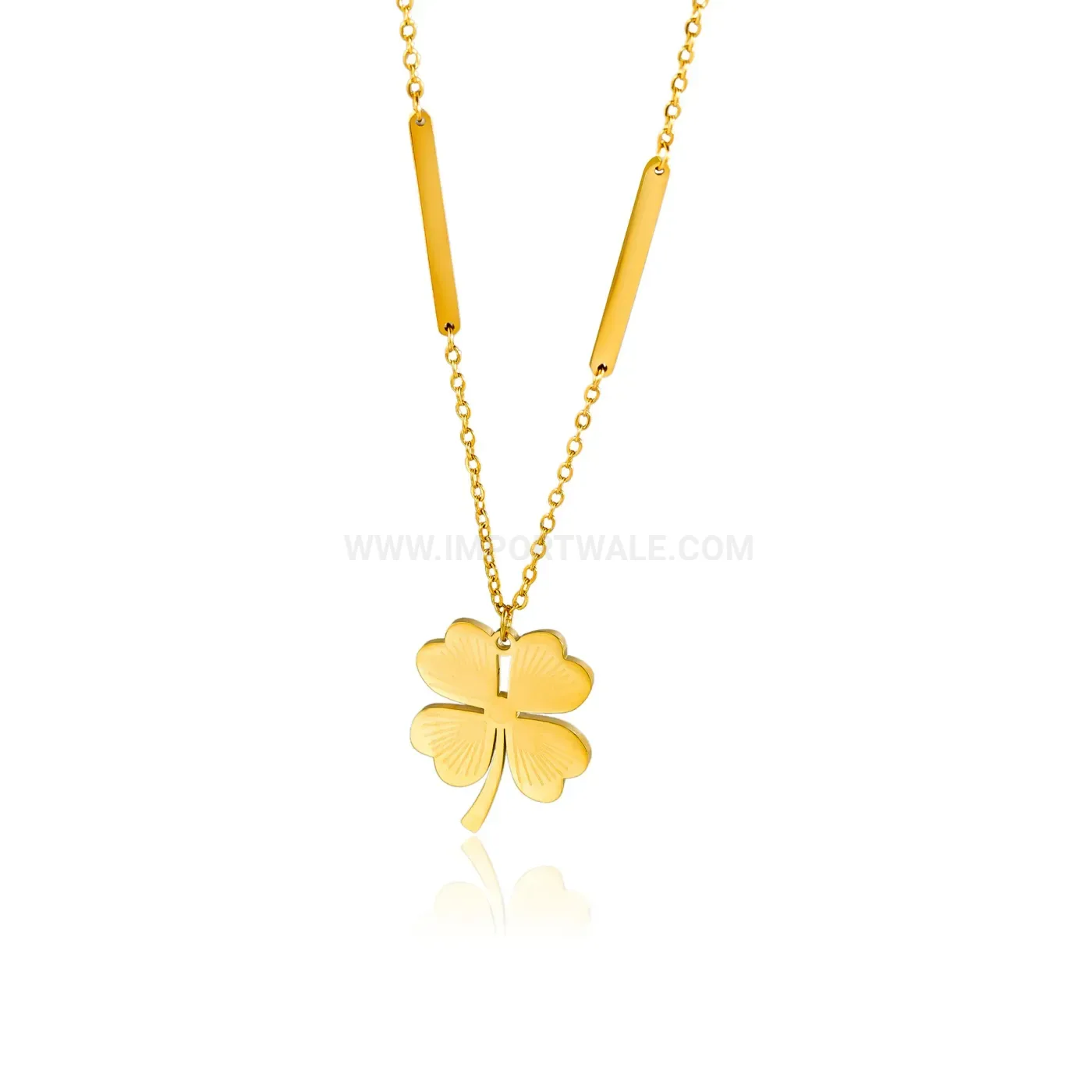Elegant Gold Plated Titanium Steel Four Leaf Clover Pendant Clavicle Necklace
