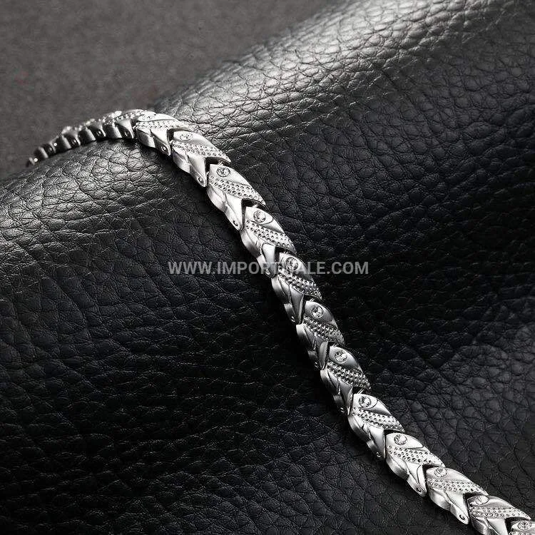 Men's Titanium Steel Fish Motif Magnetic Therapy Link Bracelet