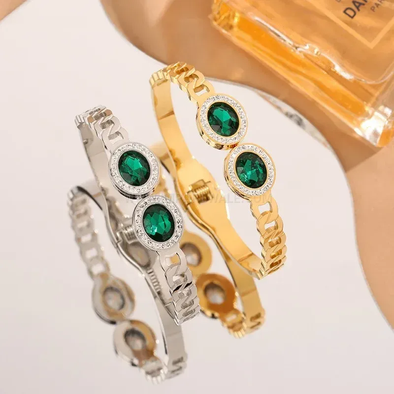 Trendy Oval Green Gemstone Gold-Plated Titanium Steel Bangle