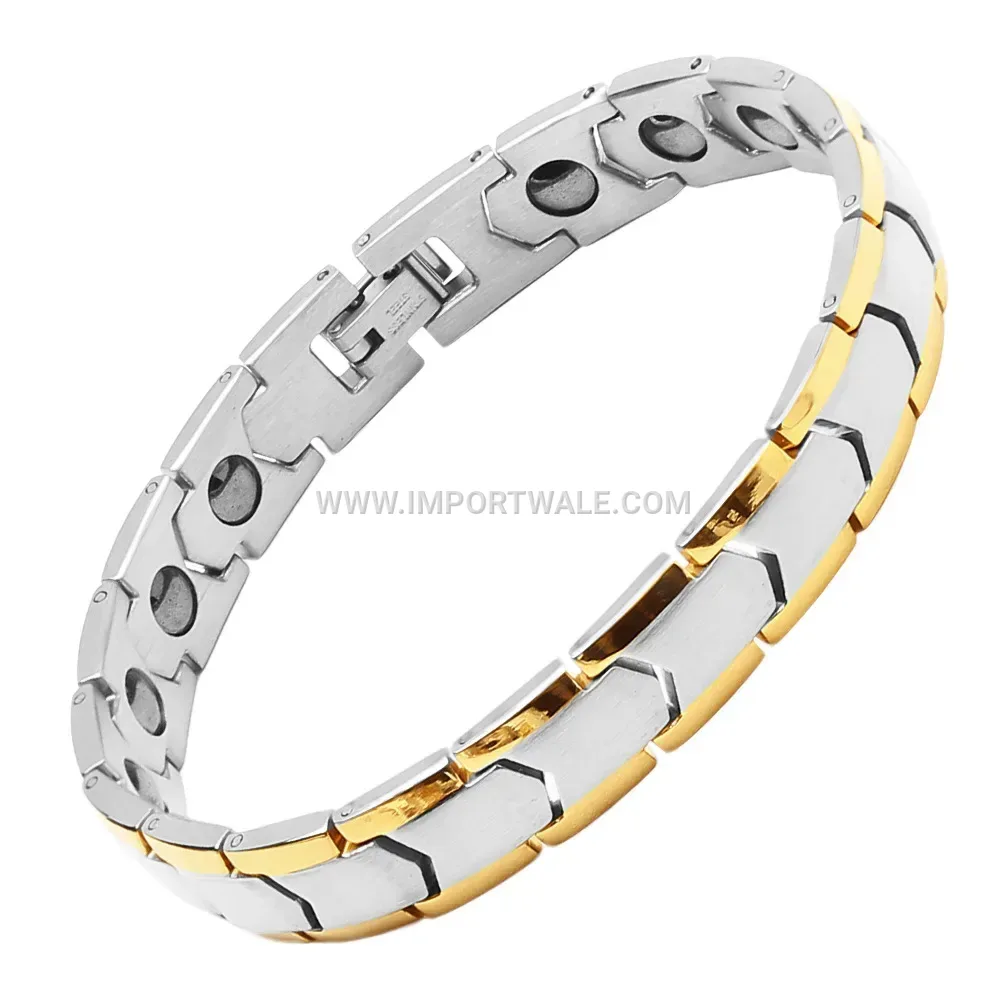 Geometric Titanium Steel Arrow Link Bracelet for Men