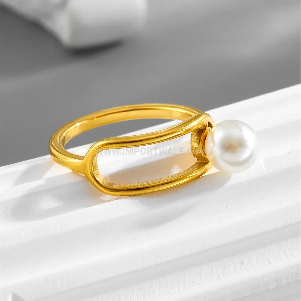 Openwork Pearl Accent 18K Gold Plated Titanium Ring
