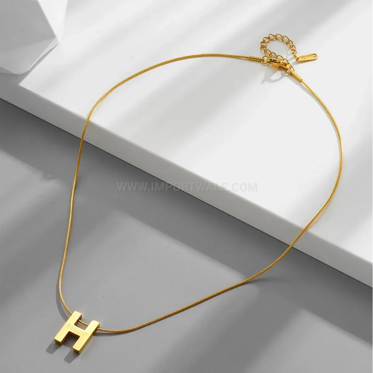 Stylish Contemporary Gold Plated Stainless Steel Letter H Pendant Necklace