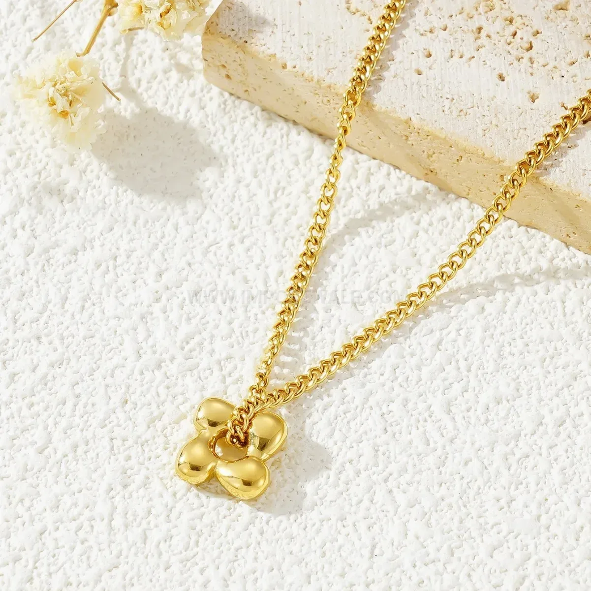 Chic Spinning Flower Titanium Steel Pendant Necklace and Earrings Set