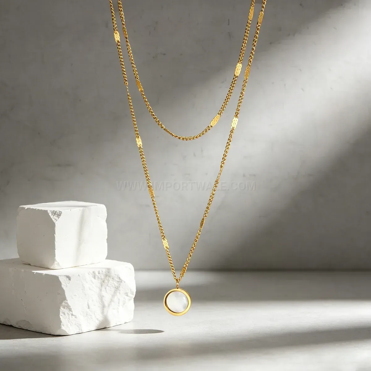 Fashion Double Layered Round White Shell Stainless Steel Necklace