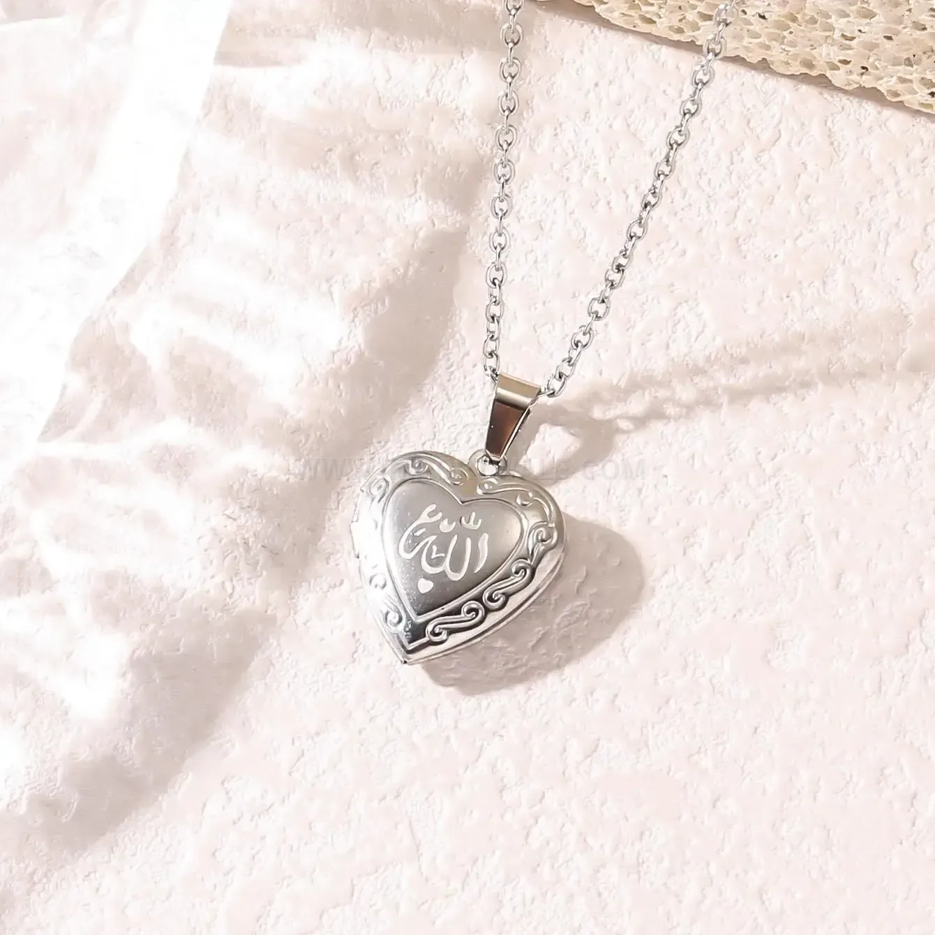 Trendy Openable Heart Photo Locket Arabic Calligraphy Pendant Necklace