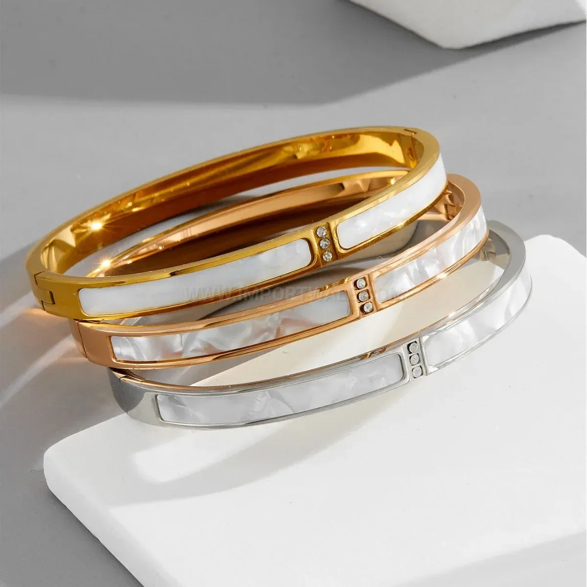 Mother of Pearl Three Crystal Titanium Steel Cuff