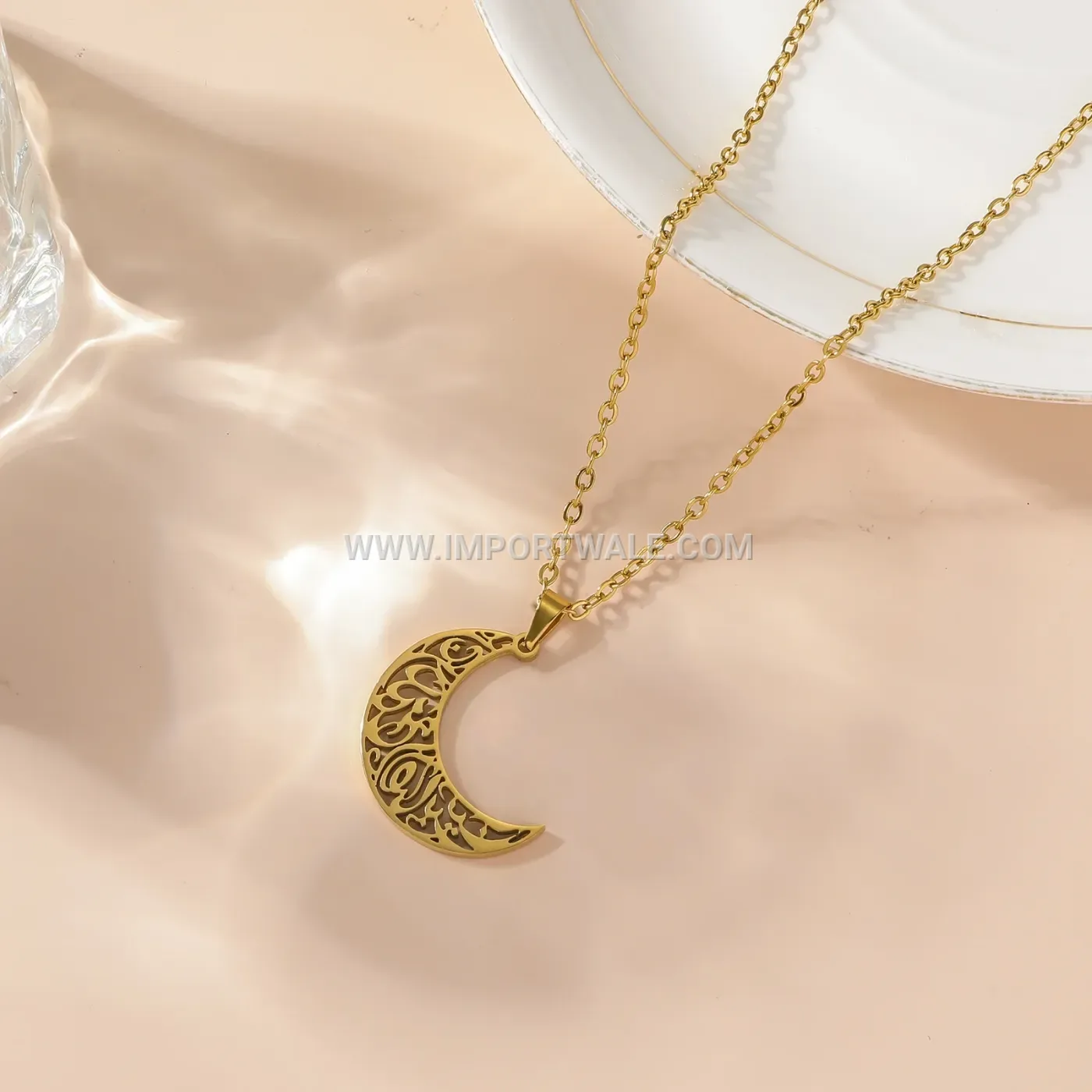 Stainless Steel Hollow Moon Ayatul Kursi Calligraphy Pendant Necklace