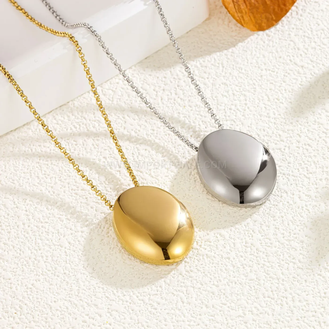 Bold Vintage Oversized Oval Pendant Stainless Steel Necklace for Women