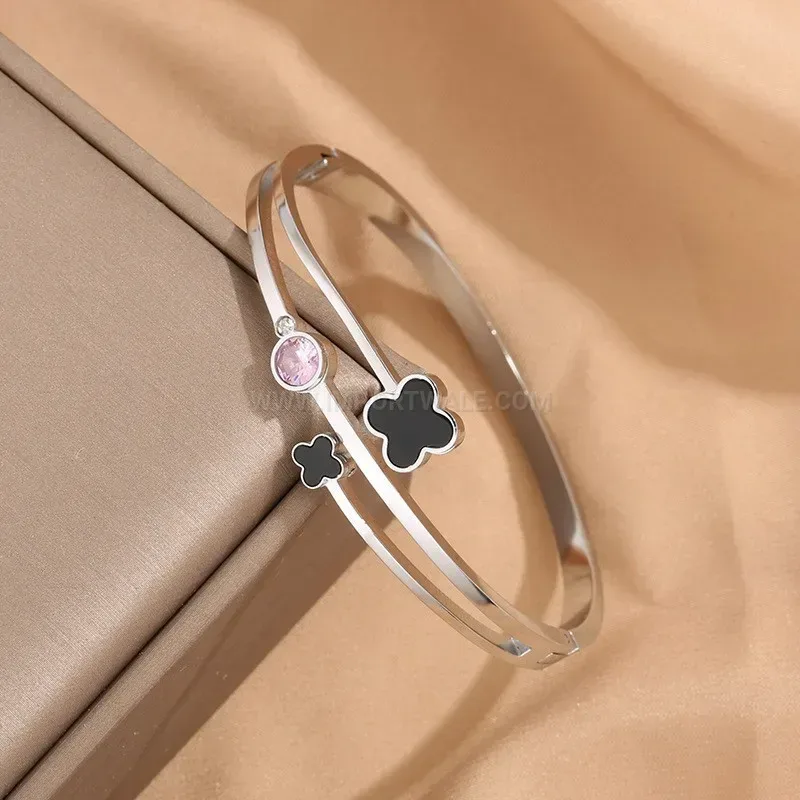 Classic Clover Flower Titanium Steel Crystal Hinged Bangle