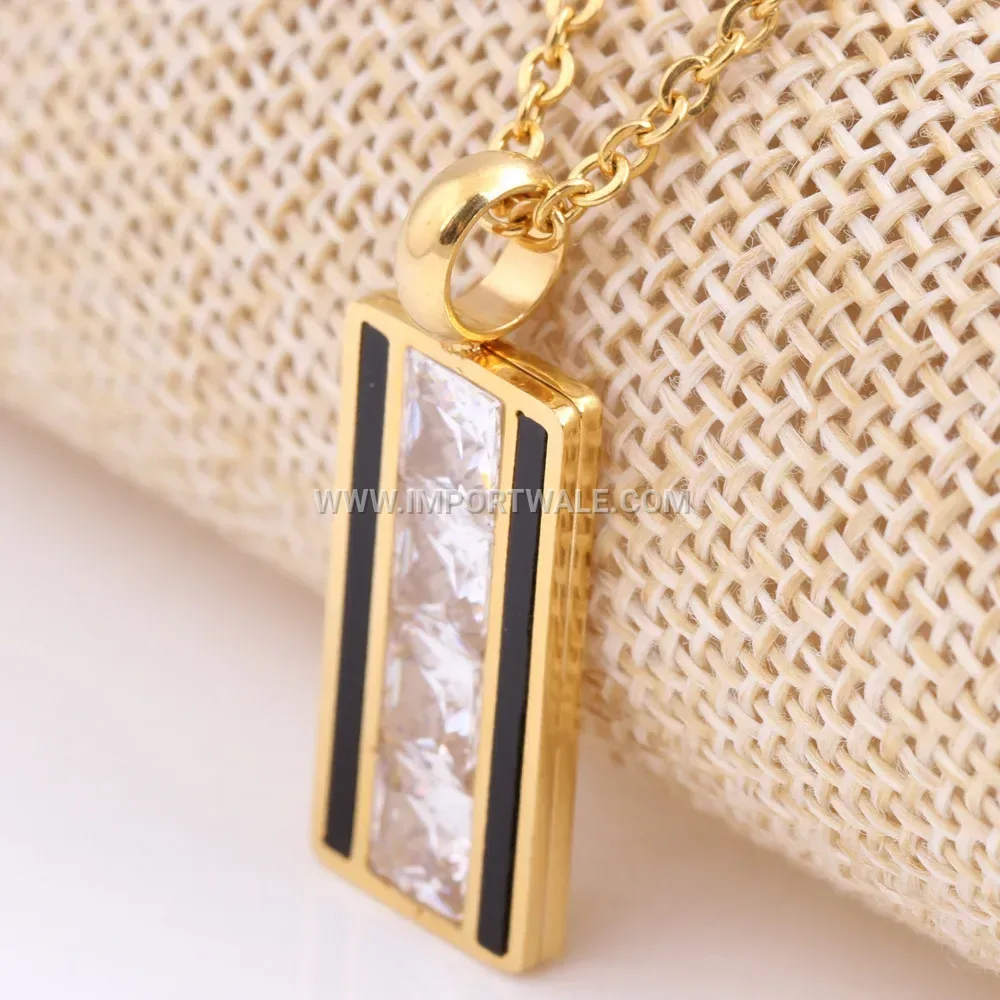 18K Gold Plated Stainless Steel Rectangular Zircon Inlaid Pendant Necklace