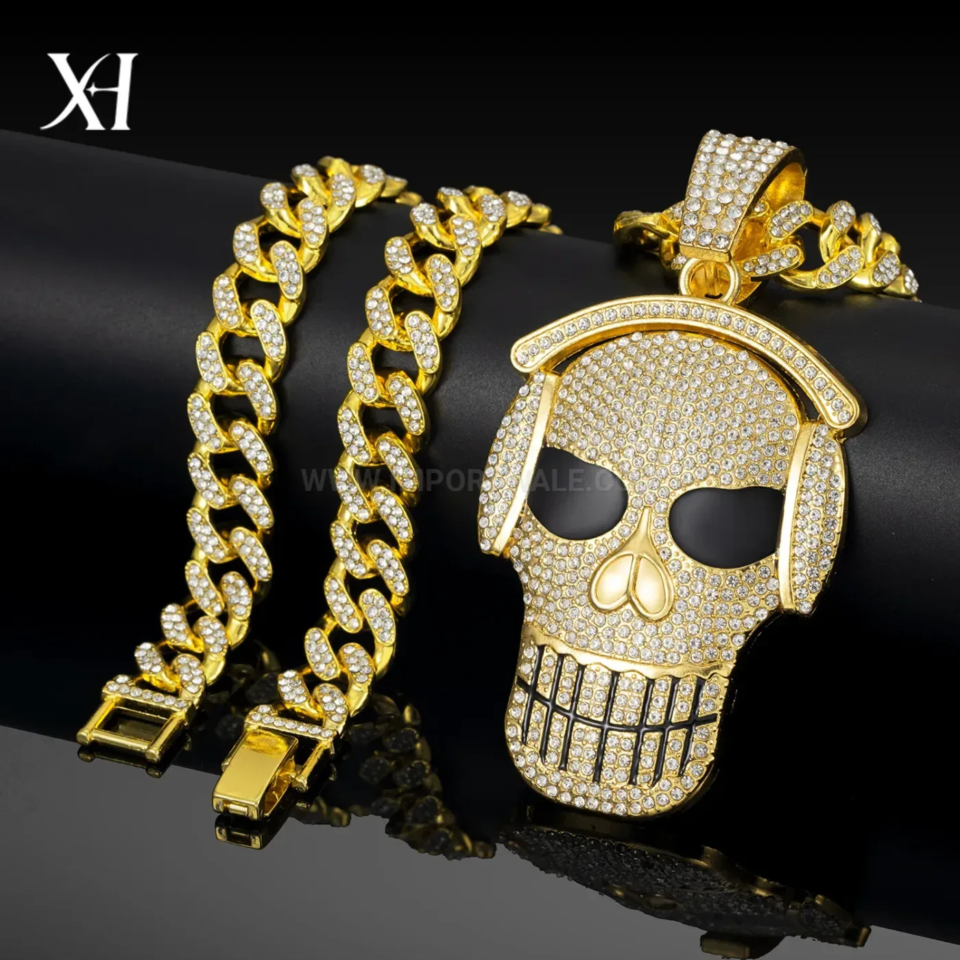 Iced Out Alloy Skull Hip Hop Pendant