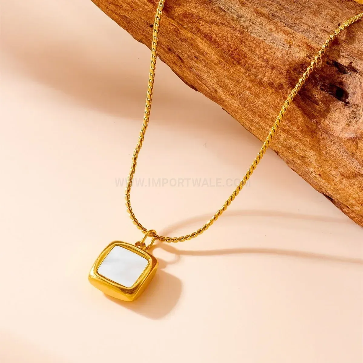 Elegant 18K Gold Plated Mother of Pearl Square Pendant Necklace